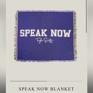 NWT Taylor Swift Speak Now Blanket Knit in Purple/White/Black